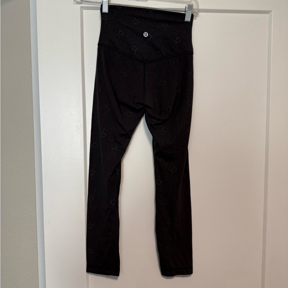Lululemon Align High-Rise Crop 23" Yogo Emboss Black / Black, Size 2 - Picture 4 of 6